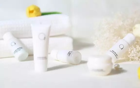 為什么企業(yè)現(xiàn)在都喜歡選擇化妝品代加工？